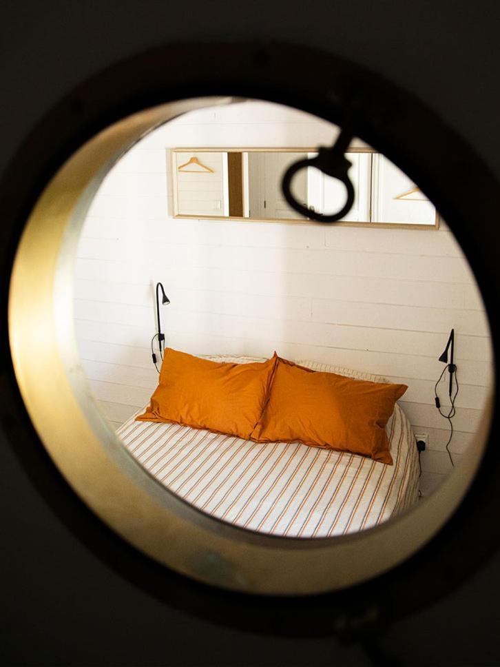 グロワ Le Cinquante Bed & Breakfast エクステリア 写真