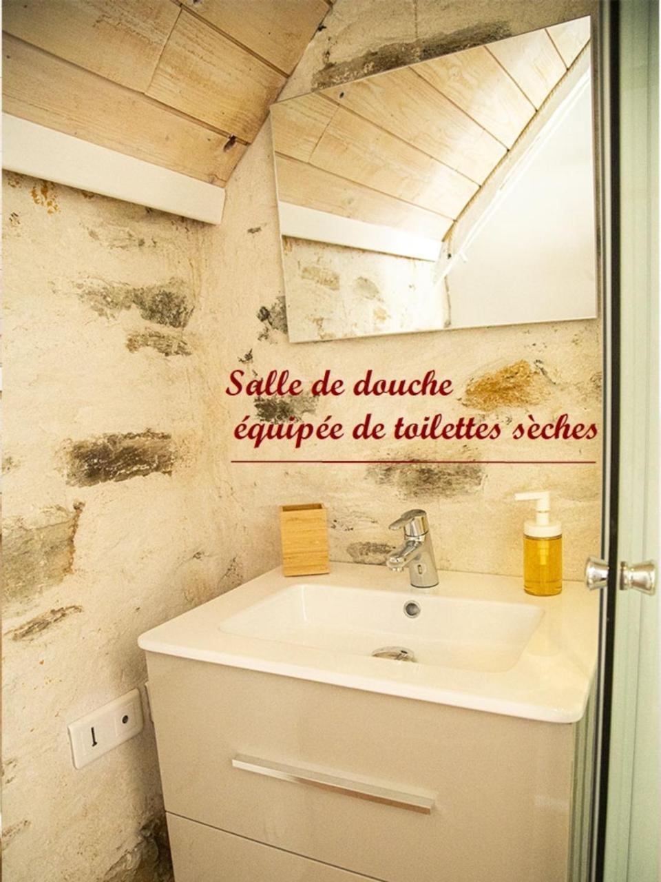 グロワ Le Cinquante Bed & Breakfast エクステリア 写真